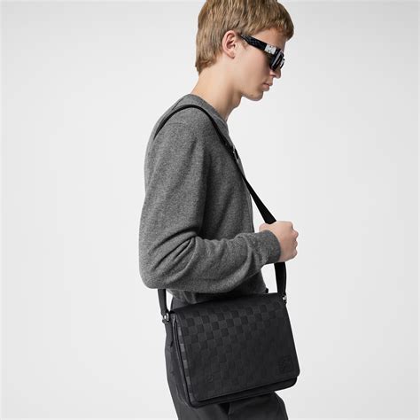 borsa nera tela da uomo louis vuitton|Borsa messenger District Tela Damier Graphite .